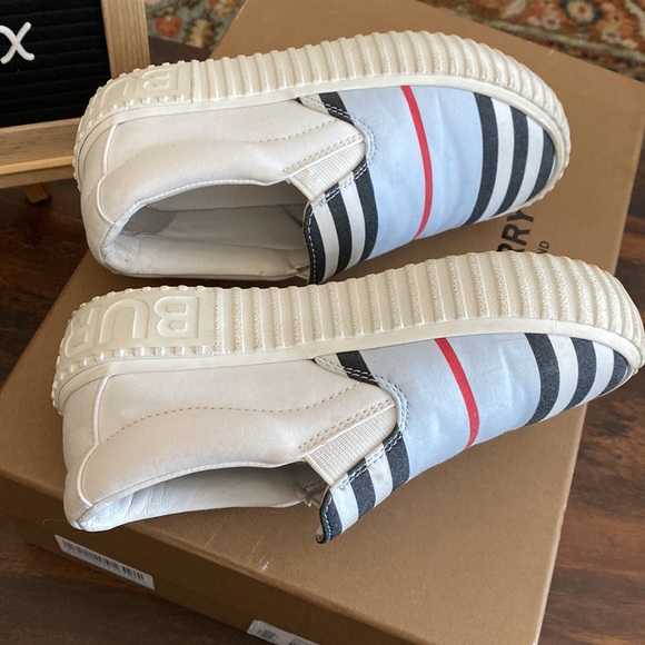 Burberry Toddler Slip On Sneakers - Picture 9 of 11